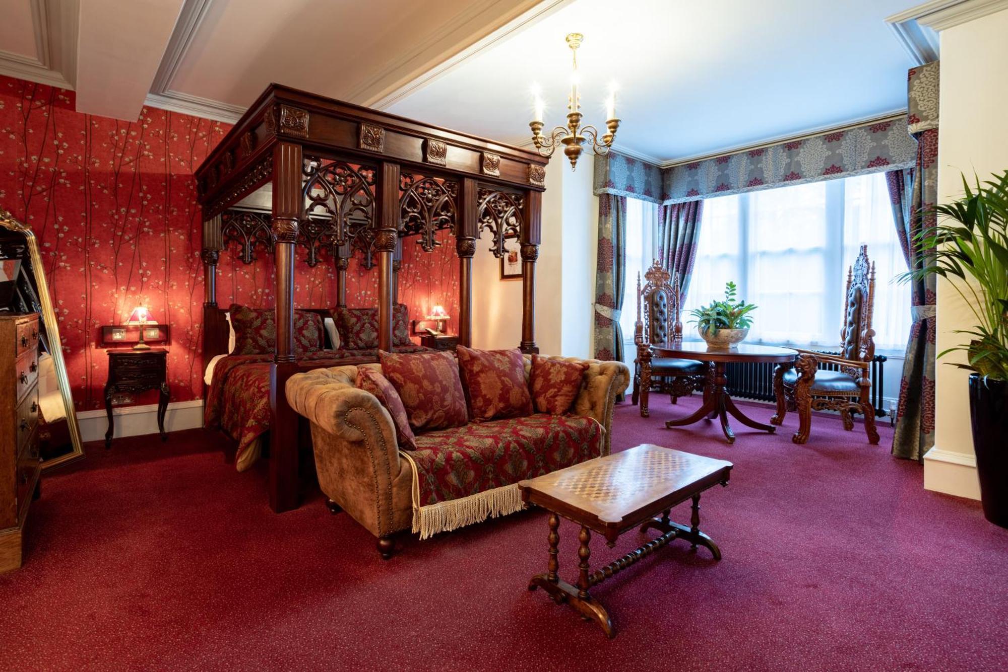 Weetwood Hall Estate Лийдс Екстериор снимка